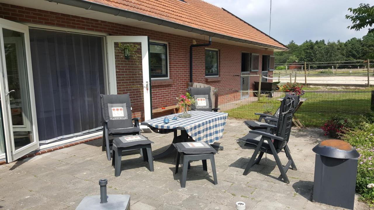 Vakantiehuis "Aan De Zandweg" Roderesch Eksteriør bilde